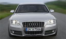 Audi S8 D3